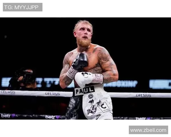 足球巨星勇闯拳击擂台挑战职业拳手引发体育界热议